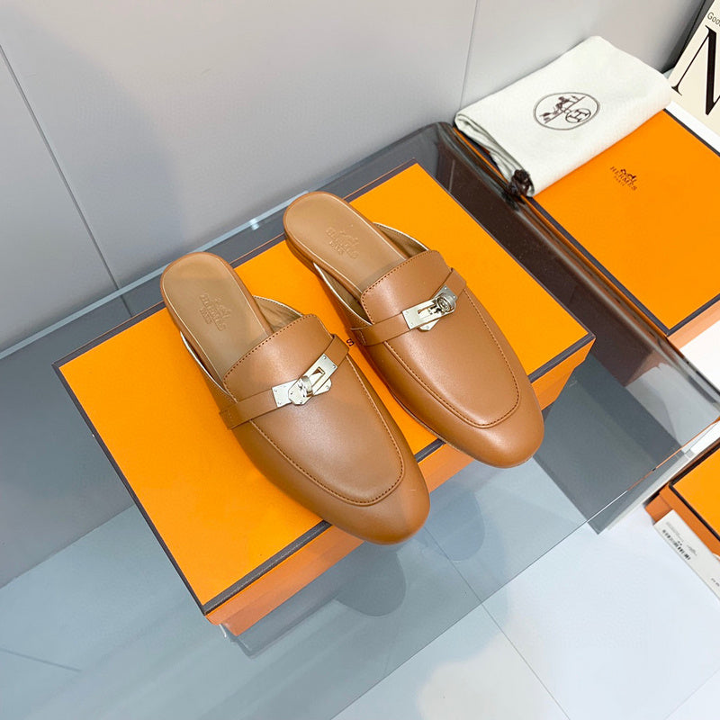Hermès Beige Platform Sandals - Front View