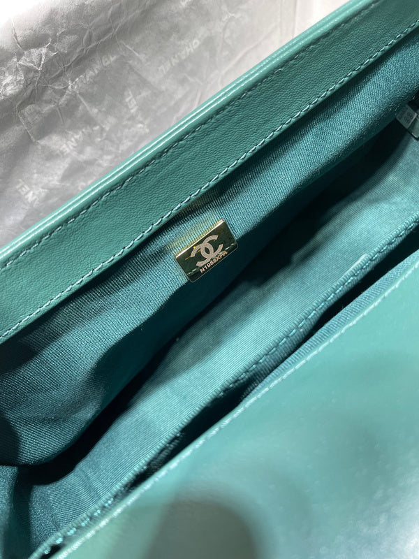  handbag, mid everyday style, image 10