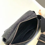 Ziva's Charm handbag – detail view (24cm*17.5cm*11cm)