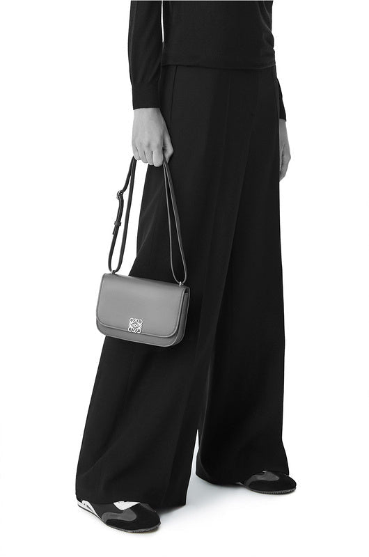 Ziva's Charm handbag – side angle view (19cm*13cm*6cm)