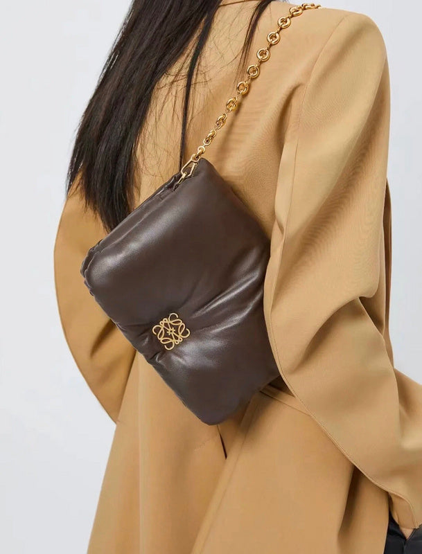 Ziva's Charm handbag – full view (23cm*6cm*13cm)