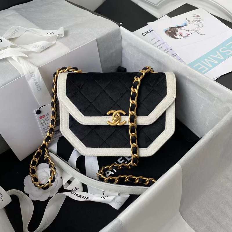 Zivas Charm Elevated Essentials Luxury Handbag (Premium Everyday Carry) – Side Profile