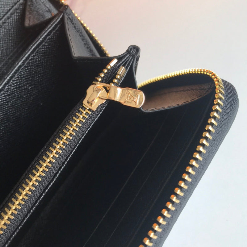 Styled lifestyle shot of chic statement women's handbag – women's luxury accessory