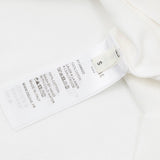 Side profile of Polo cotton polo shirt with logo-detail design
