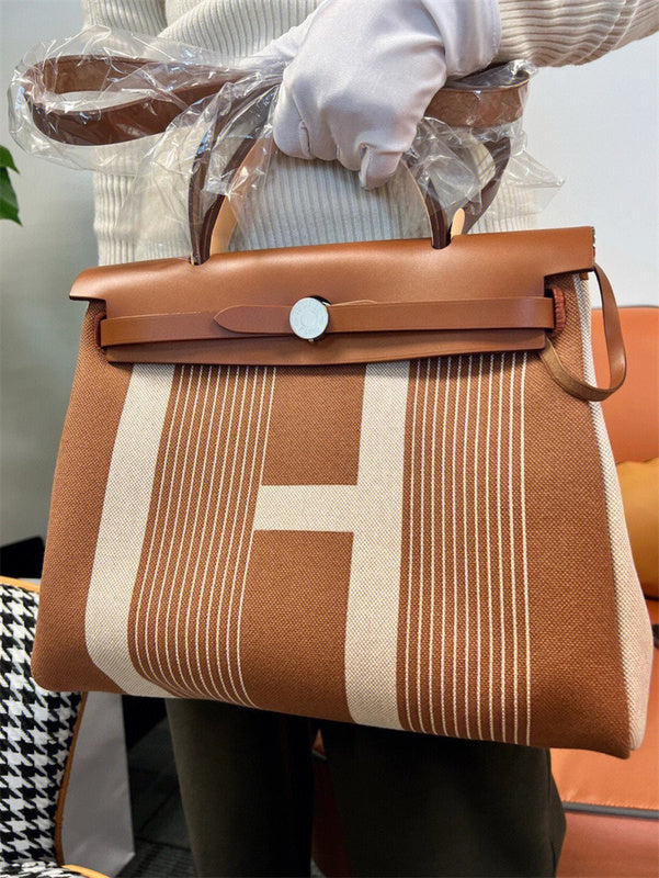 Interior view of sculpted premium bag