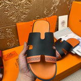 Hermès Black Classic Ballet Flats - Heel Detail View
