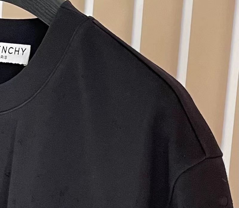Full silhouette view of Givenchy luxury piece style No.223