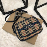 Ziva's Charm handbag – detail view (one versatile size)