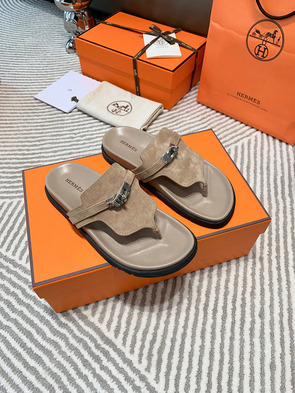 Hermes sandals Style 219 - sole and craftsmanship detail