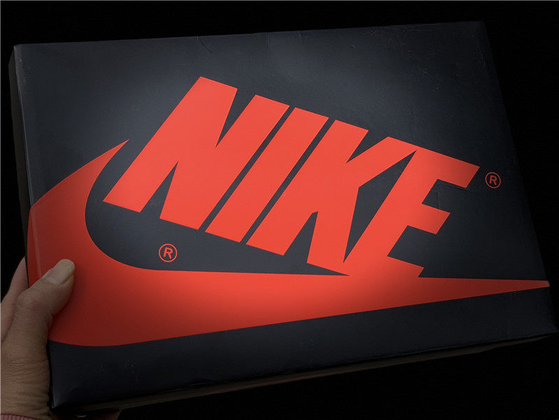 Nike Men's & Women's Designer Lifestyle Shoes — Style 008 front view