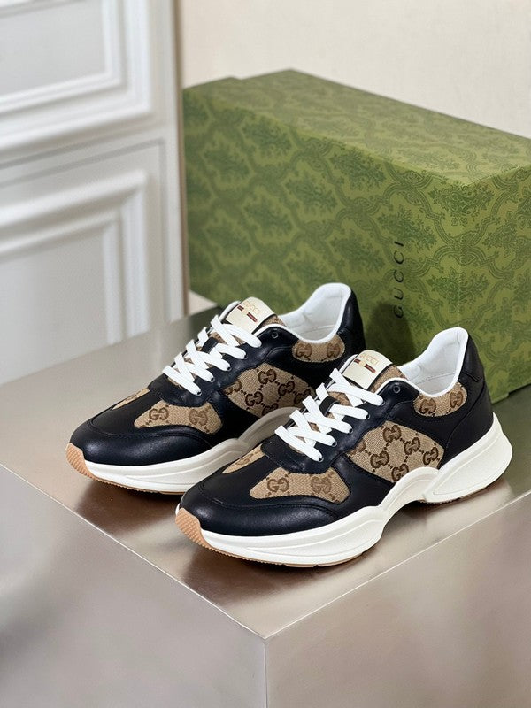 Gucci Fashion sneakers in stone beige classic court silhouette front view