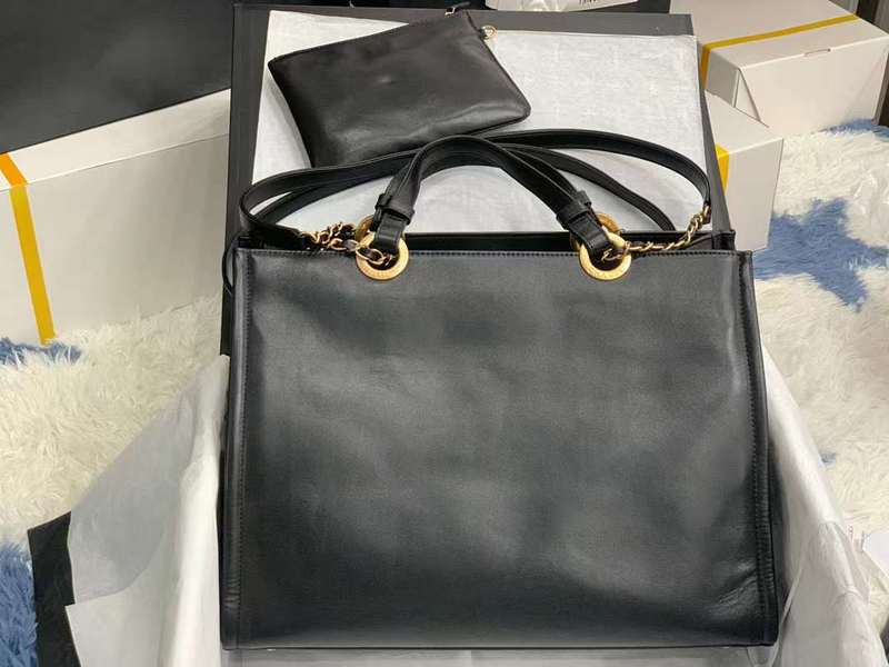 Zivas Charm Sleek Silhouette Luxury Handbag (Everyday Luxury Essential) – Interior View