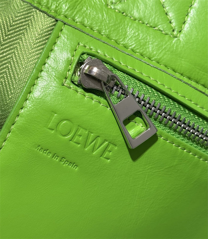 Ziva's Charm handbag – angled view (50cm*20cm*31cm)