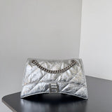 Zivas Charm Modern Minimalist Look Statement Handbag (Structured Everyday Essential) – Full Silhouette