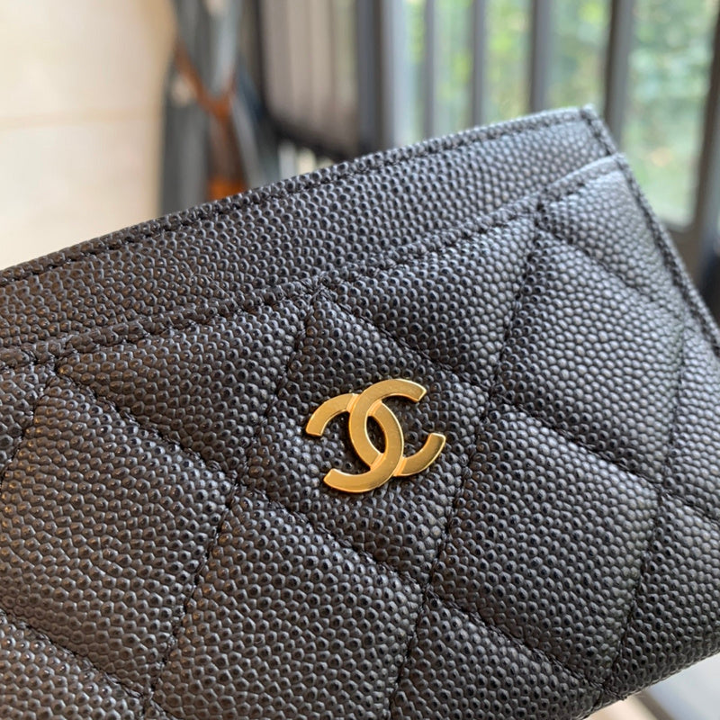 Zivas Charm Timeless Appeal Everyday Handbag (Refined Modern Silhouette) – Angled View
