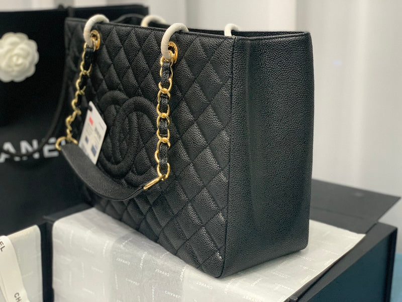  women's handbag, spacious design, view 6
