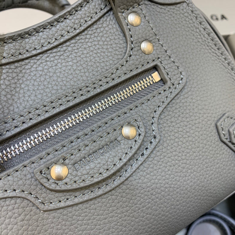 Bold Premium PU Leather Handbag - Chic Everyday Appeal | Women's Everyday Carry Handbag #324 - interior view (image 6) of designer-inspired handbag