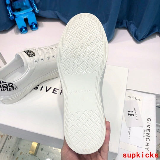Givenchy shoes Style 120 - logo and branding close-up