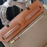  modern shopper bag styled with outfit 18