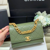  versatile purse view 8