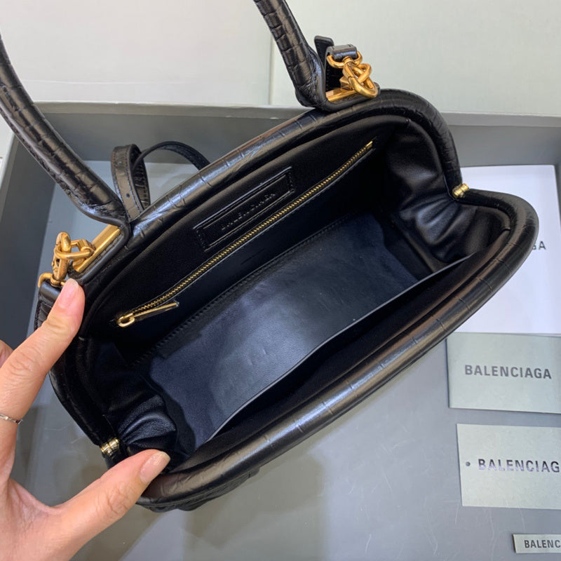Effortless Vegan Leather Handbag - Everyday Elegance | Women's Fashion Handbag #529 - alternate angle view (image 8) of designer-inspired handbag