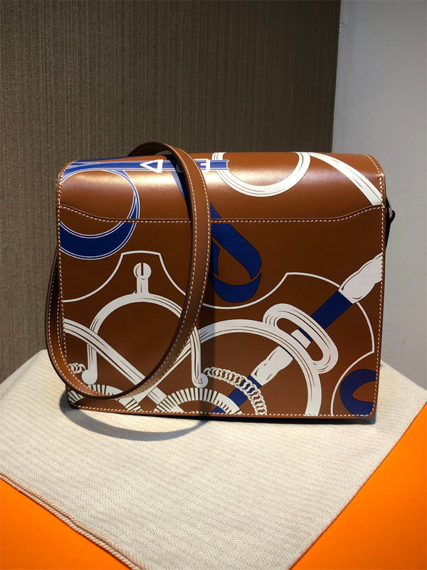 Interior view of sculpted premium bag