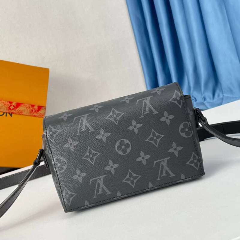 Close-up detail of statement everyday-luxe women's handbag – women's designer-style accessory