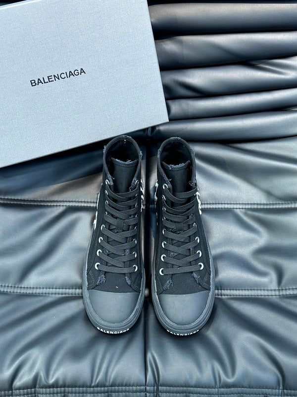 Balenciaga Beige Pointed-Toe Stiletto Heels - Toe Detail View