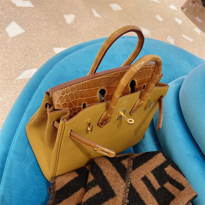  Smart carryall bag front view 13