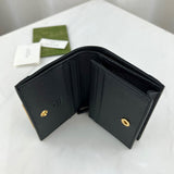 Front view of statement modern women's handbag – women's luxury accessory