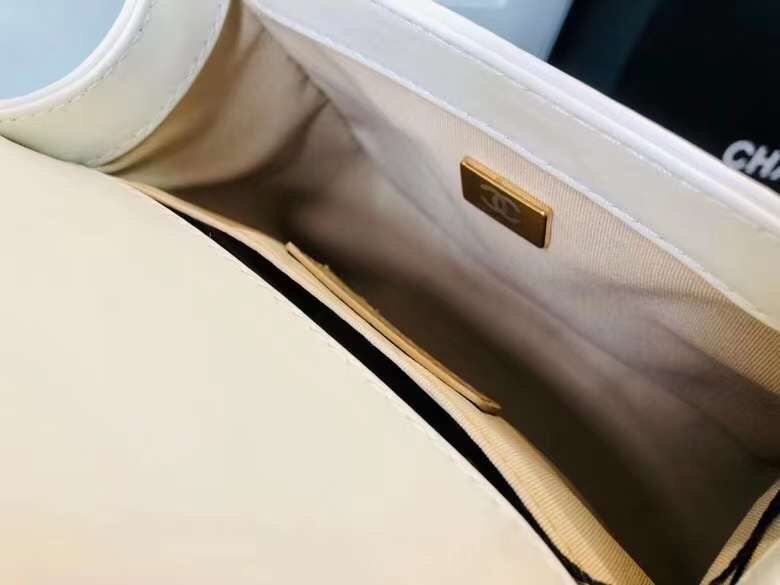  compact purse view 10