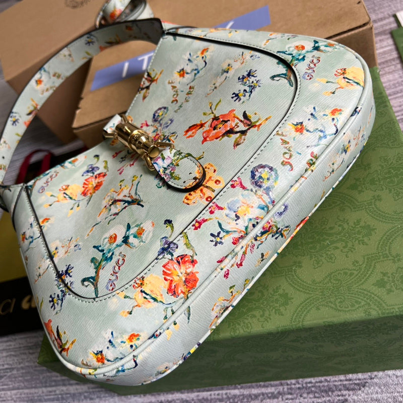 Top view of everyday-luxe structured women's handbag – women's luxury accessory