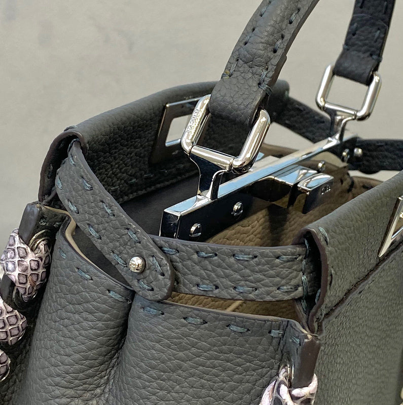 Ziva's Charm handbag – back view (Standard Size)