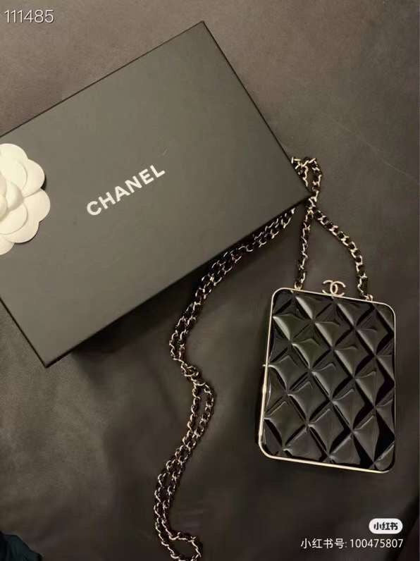  women's handbag, versatile design, view 1