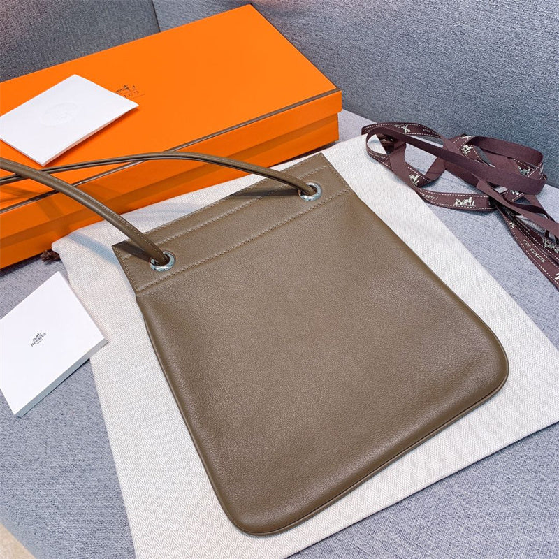 Interior view of classic premium bag