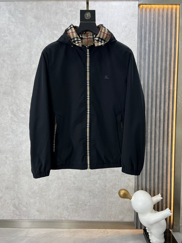 Back view of Burberry luxury piece style No.354