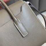  shopper bag interior and compartment view 9