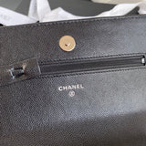 Zivas Charm Everyday Sophistication Fashion Handbag (Statement-Ready Design) – Angled View