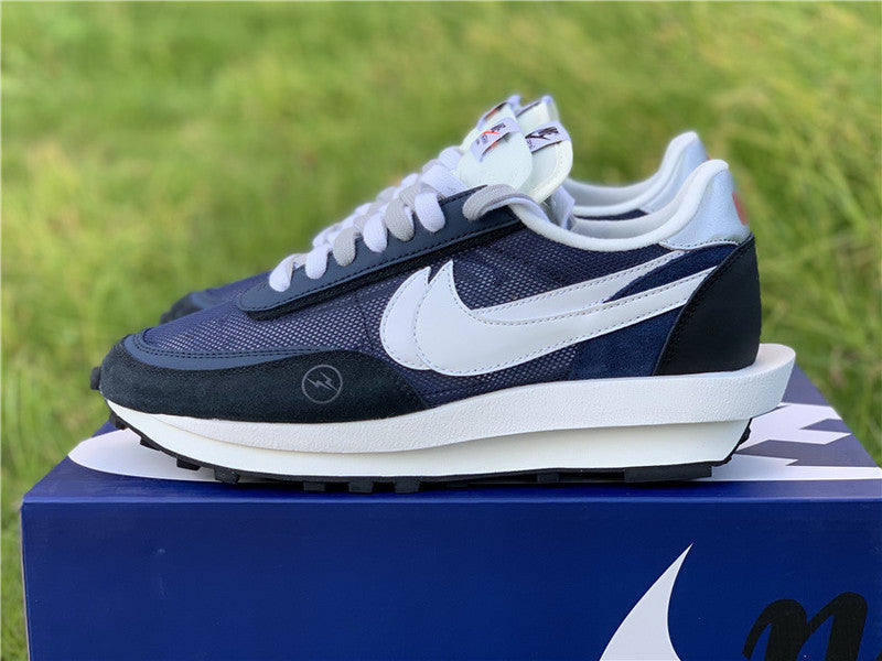 Nike Men's & Women's Designer Low-Top Shoes — Style 065