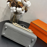  Tailored structured bag front view 7