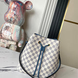  carryall bag close-up of hardware and finish 23