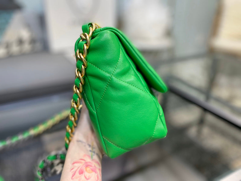 Zivas Charm Refined Everyday Style Designer Handbag (Structured Everyday Essential) – Close-Up Detail