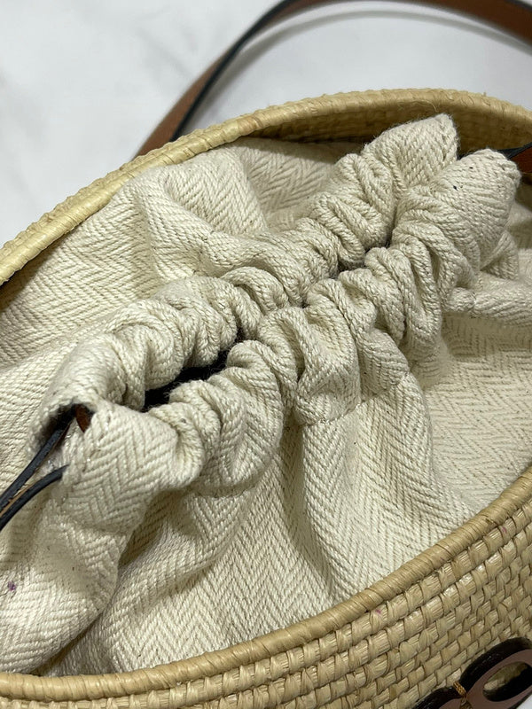 Ziva's Charm handbag – product shot (16cm*12cm*18cm)
