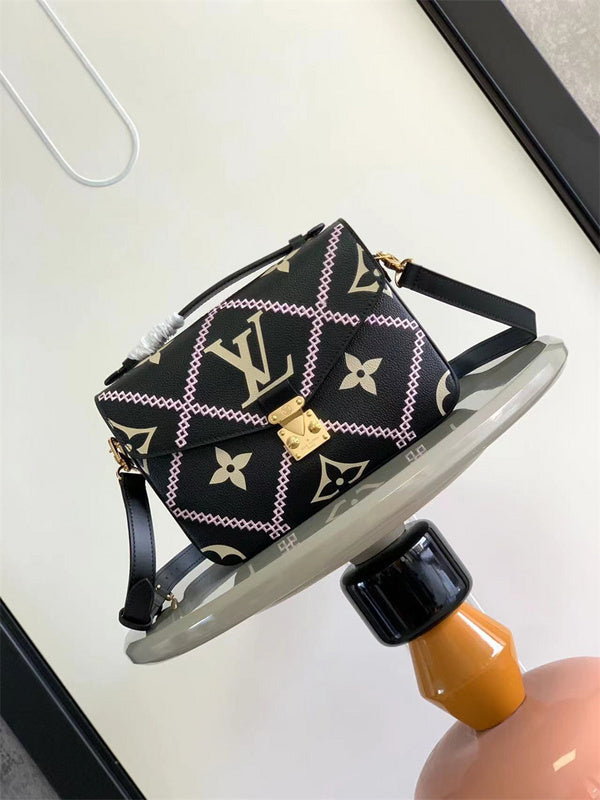  Polished satchel front view