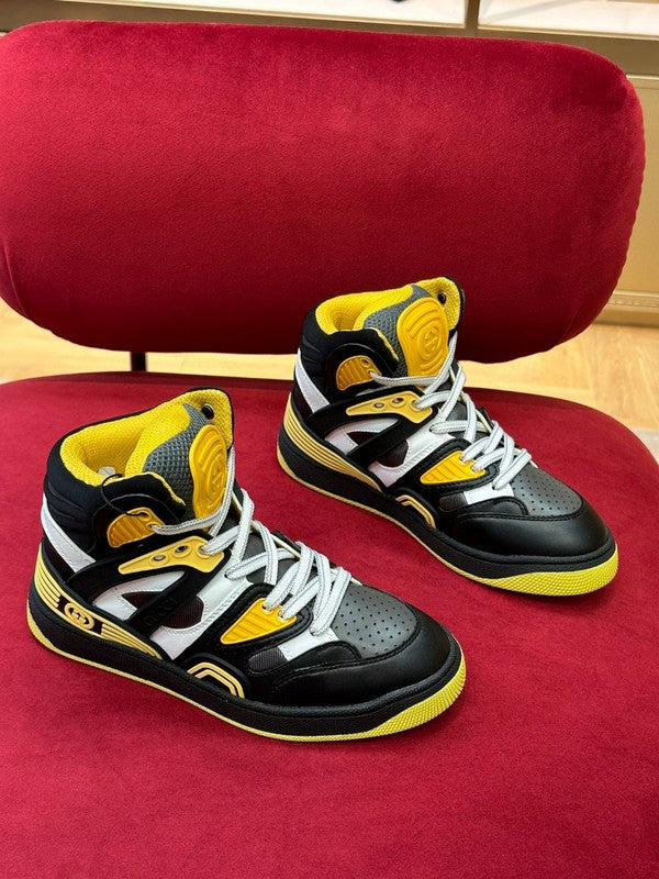 Gucci clean off-white luxury sneakers view 9 classic court silhouette