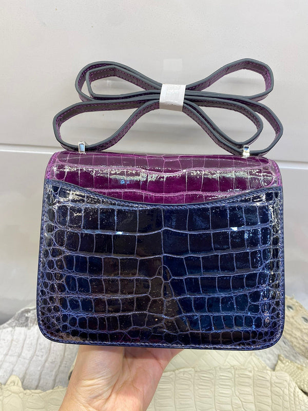 Crisp handbag styled for everyday wear
