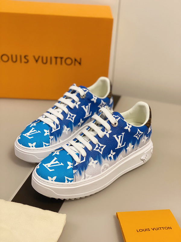 Side profile view of Louis Vuitton luxury piece style No.119
