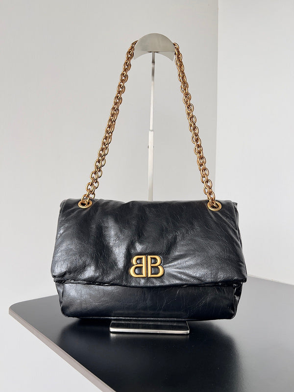 Zivas Charm Elevated Essentials Fashion Handbag (Considered Detail & Form) – Full Silhouette