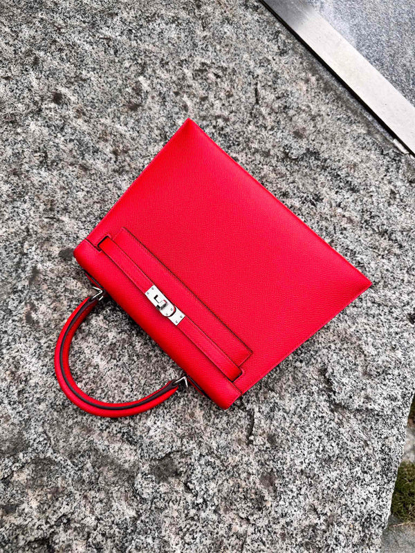 Streamlined bag women's premium everyday handbag