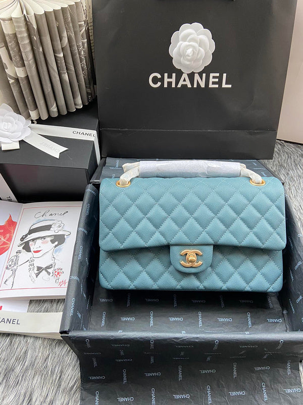  mid purse view 1